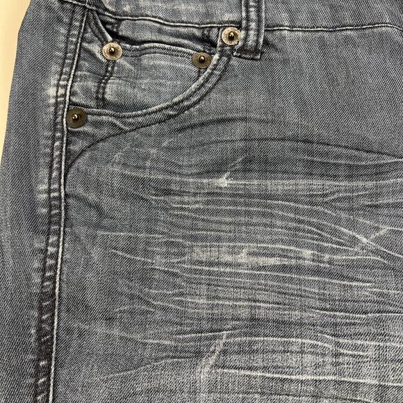 Torrid Denim Mid Rise Capri Jeans Medium Wash Whiskering Size 14 - Picture 3 of 10